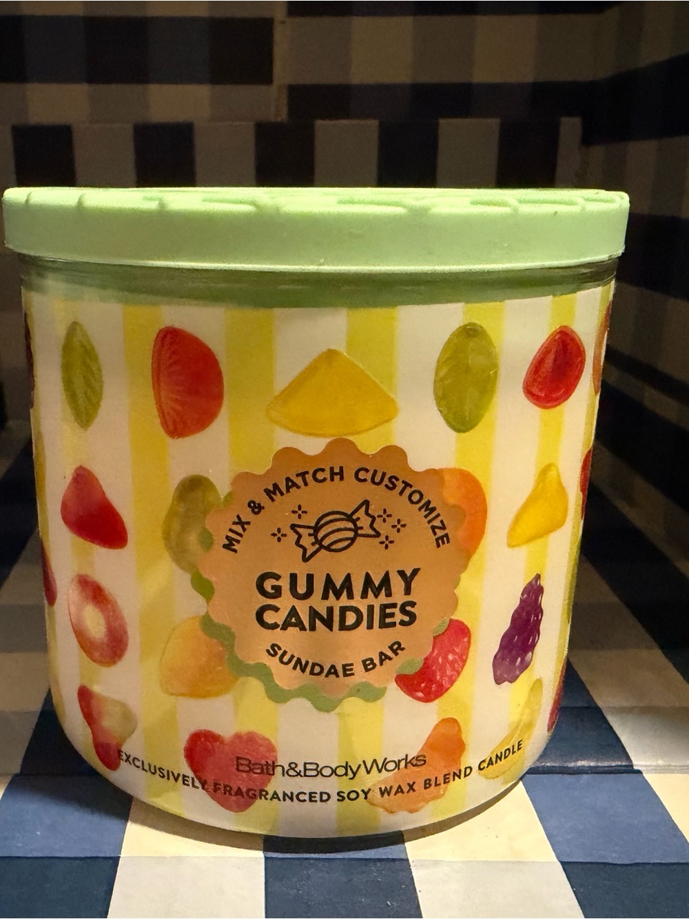 Bath & Body Works Gummy Candies Sundae Bar Soy Wax Candle - Green Silicone Lid